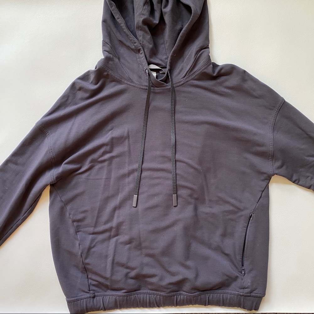 Lululemon sweatshirt